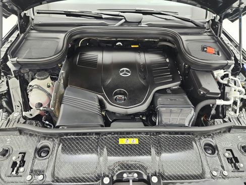 Certified 2026 Mercedes-Benz GLS 450 4MATIC image 17