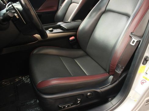 Used 2017 Lexus IS 200t RWD image 17