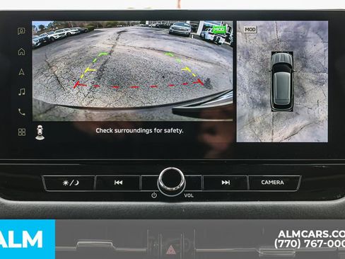 Used 2025 Mitsubishi Outlander SE image 39