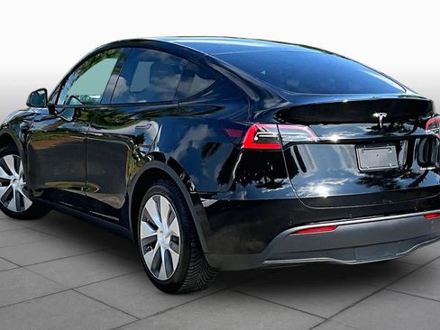 Used 2021 Tesla Model Y Long Range AWD/4WD image 11
