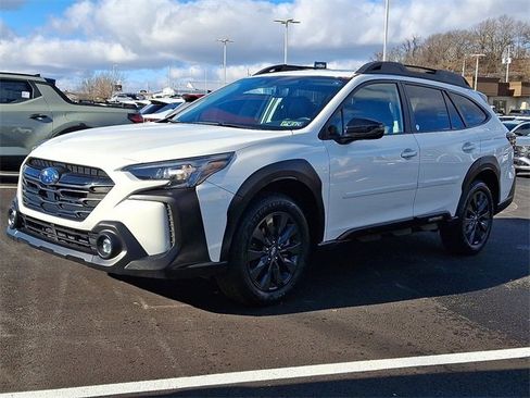 Used 2024 Subaru Outback Onyx Edition image 3