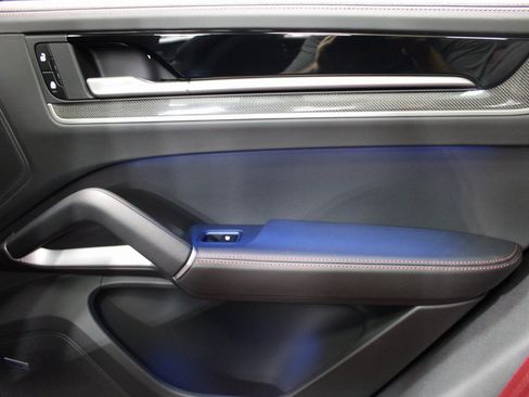 New 2025 Porsche Cayenne Turbo image 22