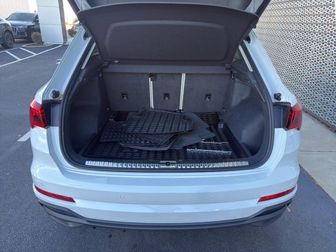 Used 2025 Audi Q3 2.0T Premium image 10