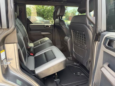 Used 2023 Ford Bronco Black Diamond AWD/4WD image 25