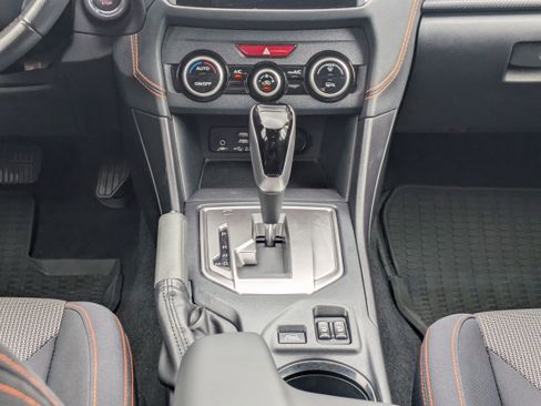 Certified 2022 Subaru Crosstrek 2.0i Premium w/ Moonroof Package image 18