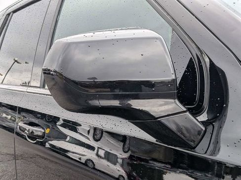 Used 2024 Chevrolet Tahoe LT image 12