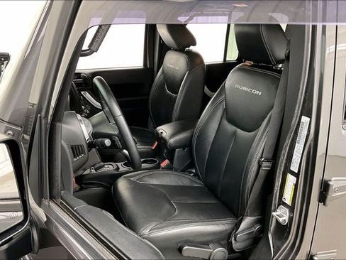 Used 2016 Jeep Wrangler Unlimited Rubicon AWD/4WD image 8