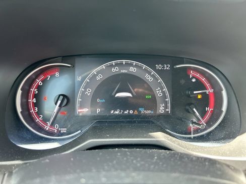 Used 2023 Toyota RAV4 XLE w/ Convenience Package FWD image 22