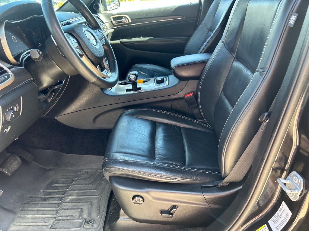 Used 2015 Jeep Grand Cherokee Limited AWD/4WD image 9