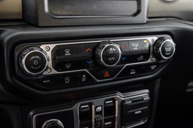 Used 2021 Jeep Wrangler Unlimited Sport AWD/4WD image 26