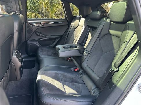 Used 2020 Porsche Macan w/ Driver Memory Package image 37