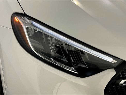 New 2026 Mercedes-Benz GLC 300 4MATIC image 16