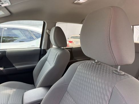 Used 2021 Toyota Tacoma SR5 image 7