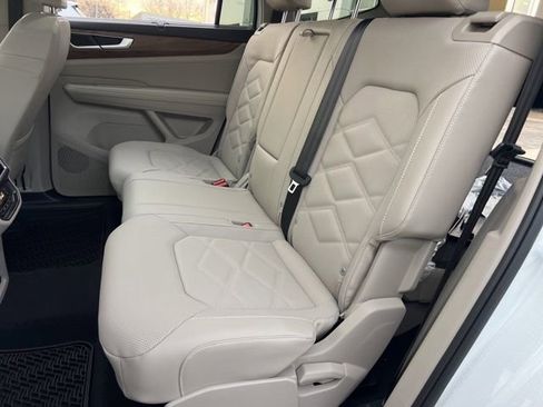 New 2026 Volkswagen Atlas SE image 23