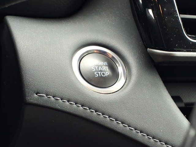 Used 2024 Toyota Highlander XLE AWD/4WD image 17
