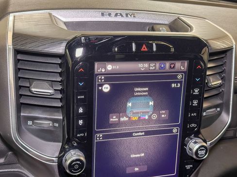 Used 2023 RAM 1500 Laramie AWD/4WD image 37