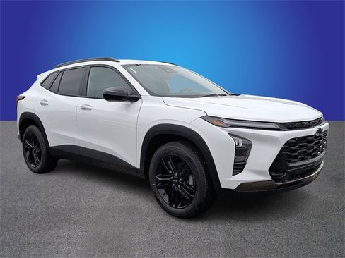 New 2026 Chevrolet Trax ACTIV image 2