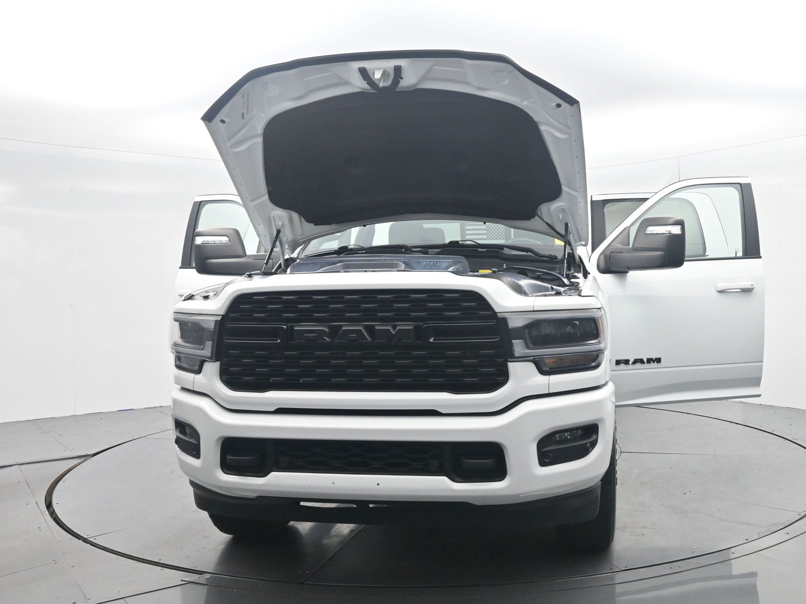Used 2024 RAM 2500 Big Horn w/ Night Edition AWD/4WD image 42