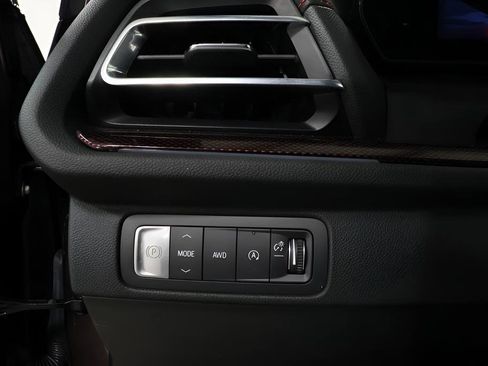 Used 2024 Chevrolet Traverse RS w/ LPO, Floor Liner Package image 18