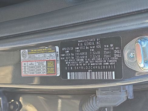 Used 2024 Kia Sorento S image 39