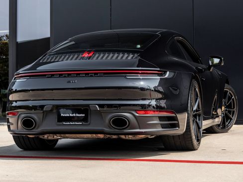 Certified 2021 Porsche 911 Carrera RWD image 11