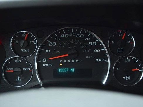 Used 2024 GMC Savana 2500 w/ Driver Convenience Package image 14