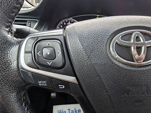 Used 2016 Toyota Camry SE image 22