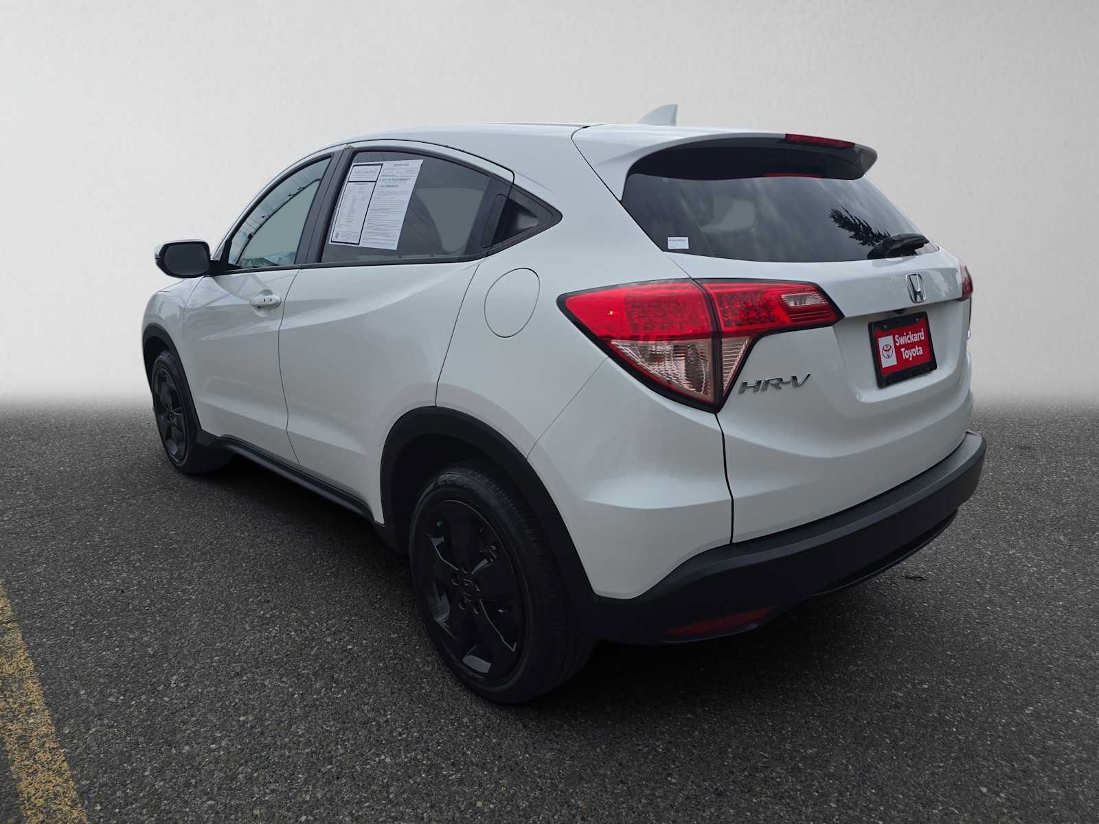 Used 2018 Honda HR-V EX image 5