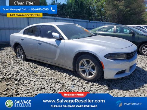 Used 2022 Dodge Charger SXT RWD image 5