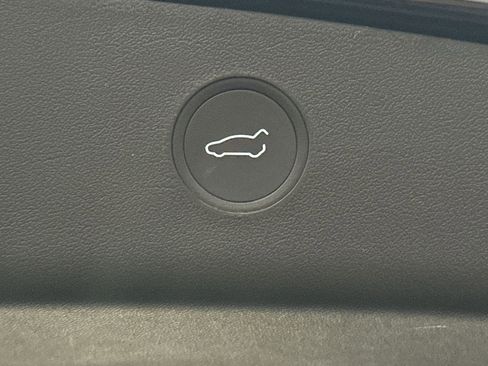 Used 2022 Tesla Model 3 Performance image 19