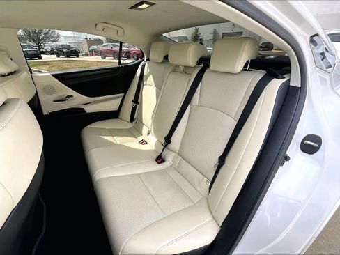 Used 2022 Lexus ES 350 w/ Premium Package image 21