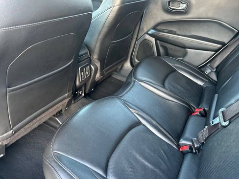Used 2021 Jeep Compass Limited AWD/4WD image 12