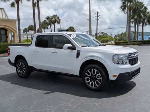 Used 2023 Ford Maverick Lariat FWD image 7