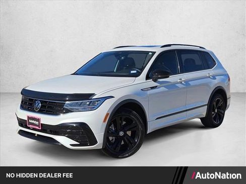 Used 2023 Volkswagen Tiguan SE R-Line FWD image 1