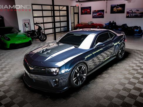 Used 2014 Chevrolet Camaro ZL1 RWD image 66