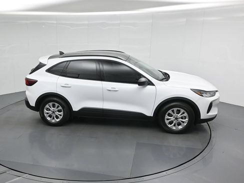 Certified 2025 Ford Escape Active w/ Tech Pack #1 FWD image 54