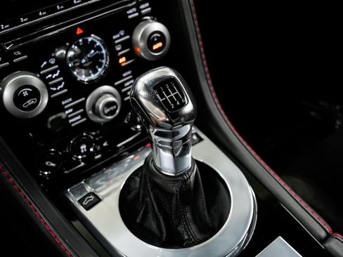 Used 2009 Aston Martin DBS Coupe RWD image 15
