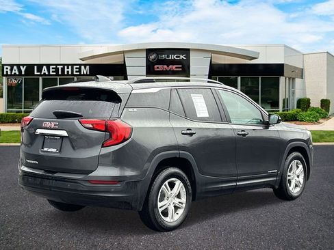 Used 2020 GMC Terrain SLE w/ Driver Convenience Package image 5