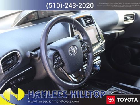 Used 2022 Toyota Prius XLE FWD image 11