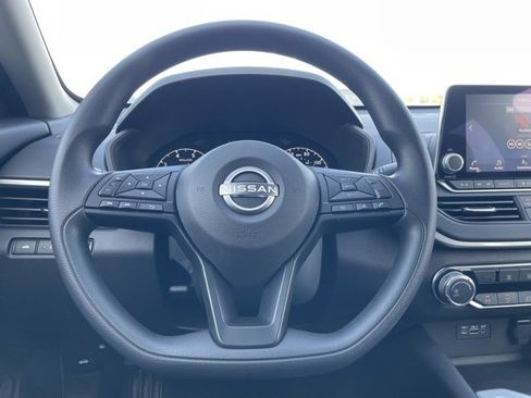 New 2025 Nissan Altima 2.5 S image 8