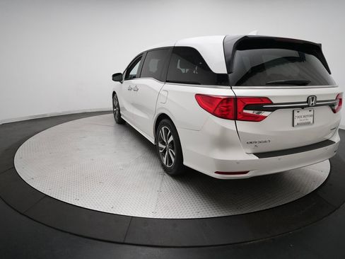 Certified 2023 Honda Odyssey Touring image 32