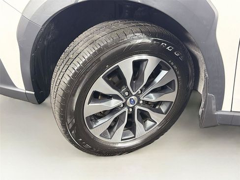 Used 2024 Subaru Outback Touring XT w/ Popular Package #2 AWD/4WD image 38