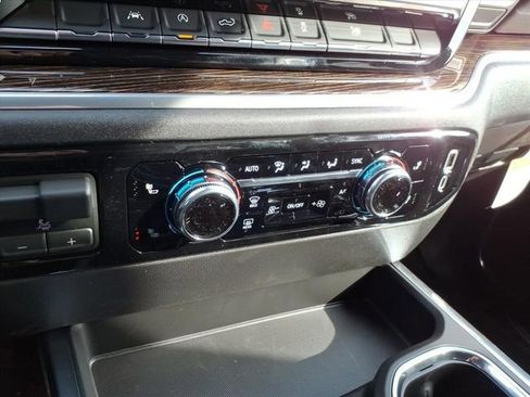 New 2026 GMC Sierra 1500 Elevation image 32