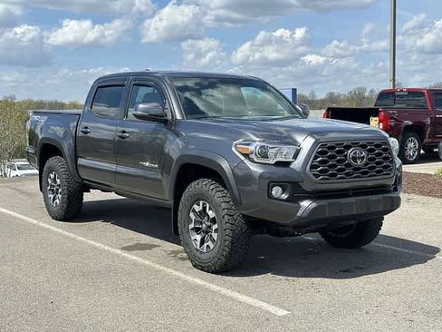 Used 2021 Toyota Tacoma TRD Off-Road w/ Technology Package image 20
