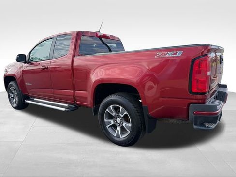 Used 2015 Chevrolet Colorado Z71 AWD/4WD image 3