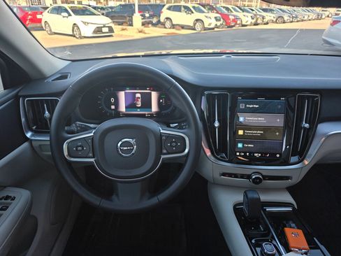 Used 2023 Volvo S60 T8 Core image 12