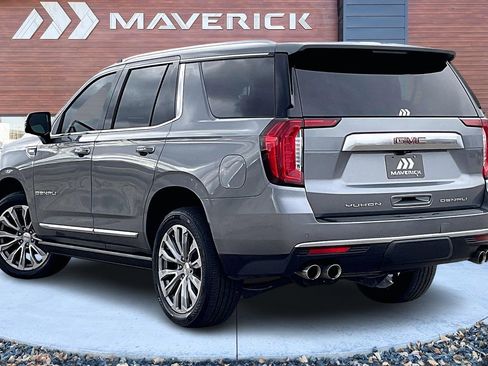 Used 2021 GMC Yukon Denali w/ Denali Premium Package image 4