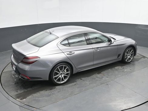 Used 2025 Genesis G70 2.5T image 36