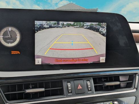 Certified 2025 Lexus ES 350 w/ Premium Package FWD image 13