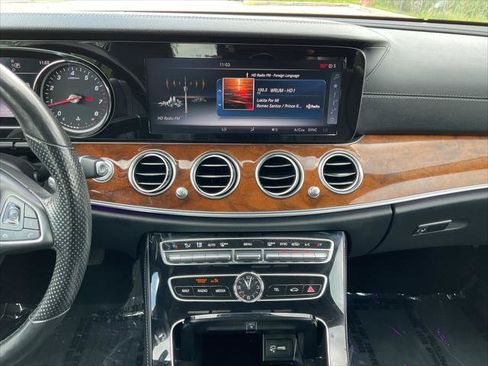 Used 2017 Mercedes-Benz E 300 4MATIC w/ Premium 1 Package image 27